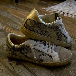 VH, Size 8, Gently Used sneakers